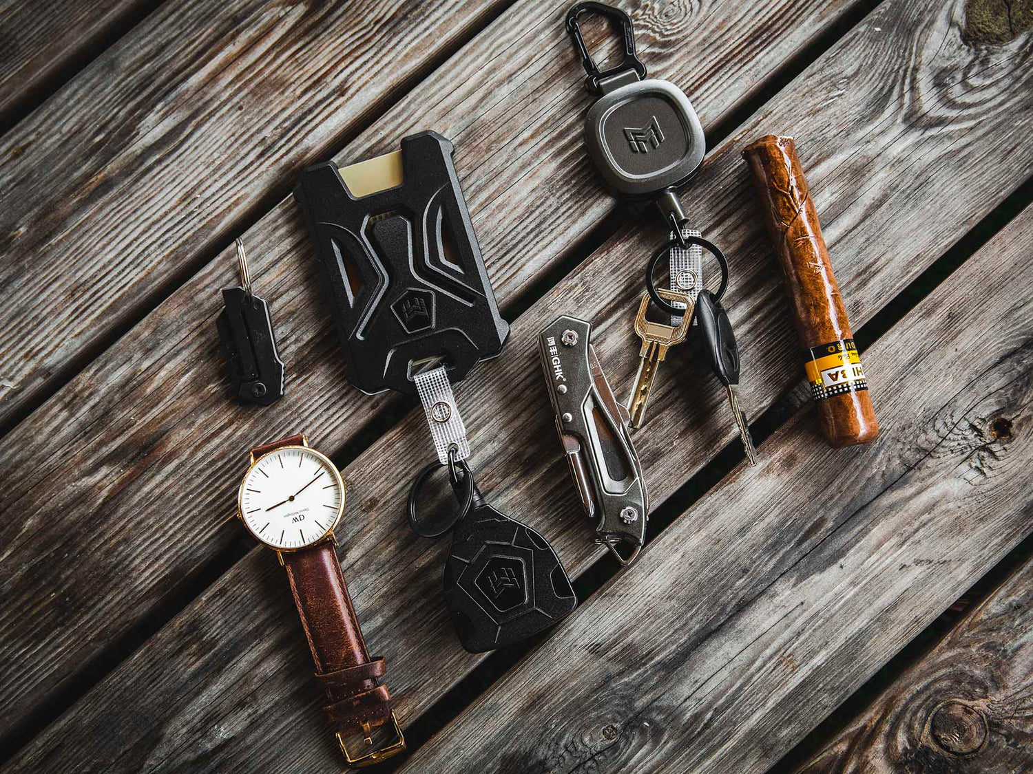 MNGARISTA Badge Holder Lanyard Clip Set, Multifunctional knife, Cigar, MNGARISTA Retractable Keychain 8OZ Textured, DW watch, Wooden seat -2